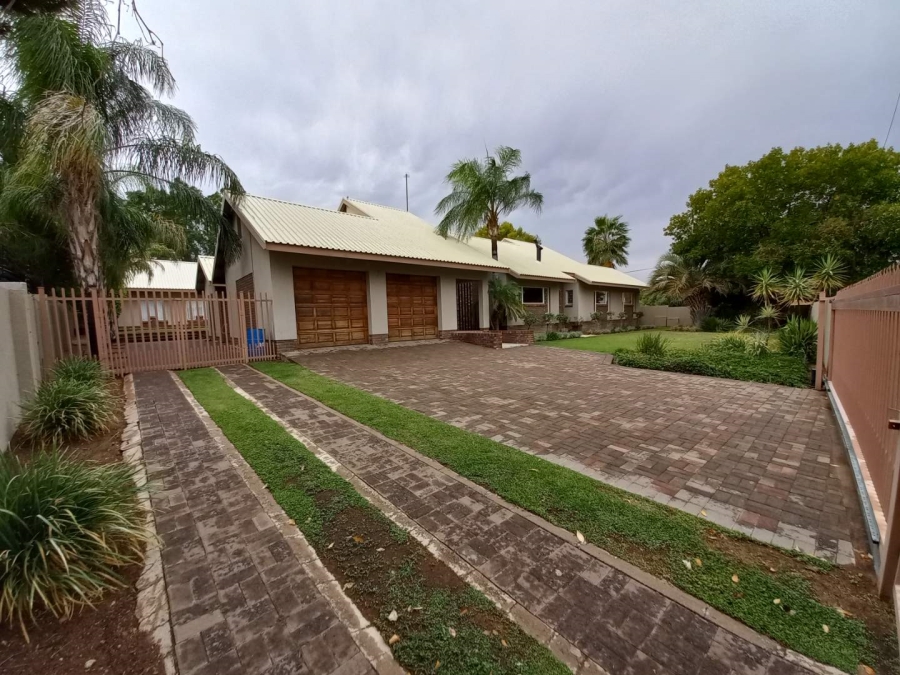 3 Bedroom Property for Sale in Keidebees Northern Cape